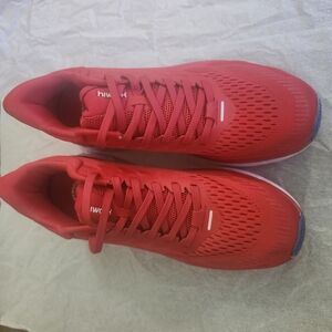 Dynamic Red Athletic Men's Shoes